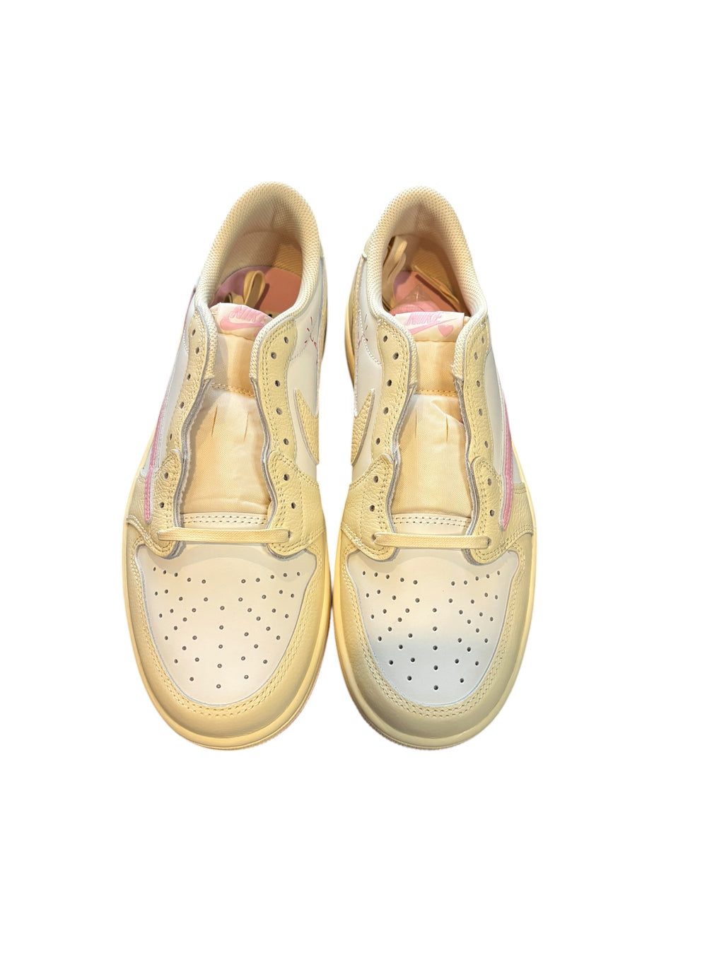 Jordan 1 Retro Low OG SP ‘Travis Scott Shy Pink’