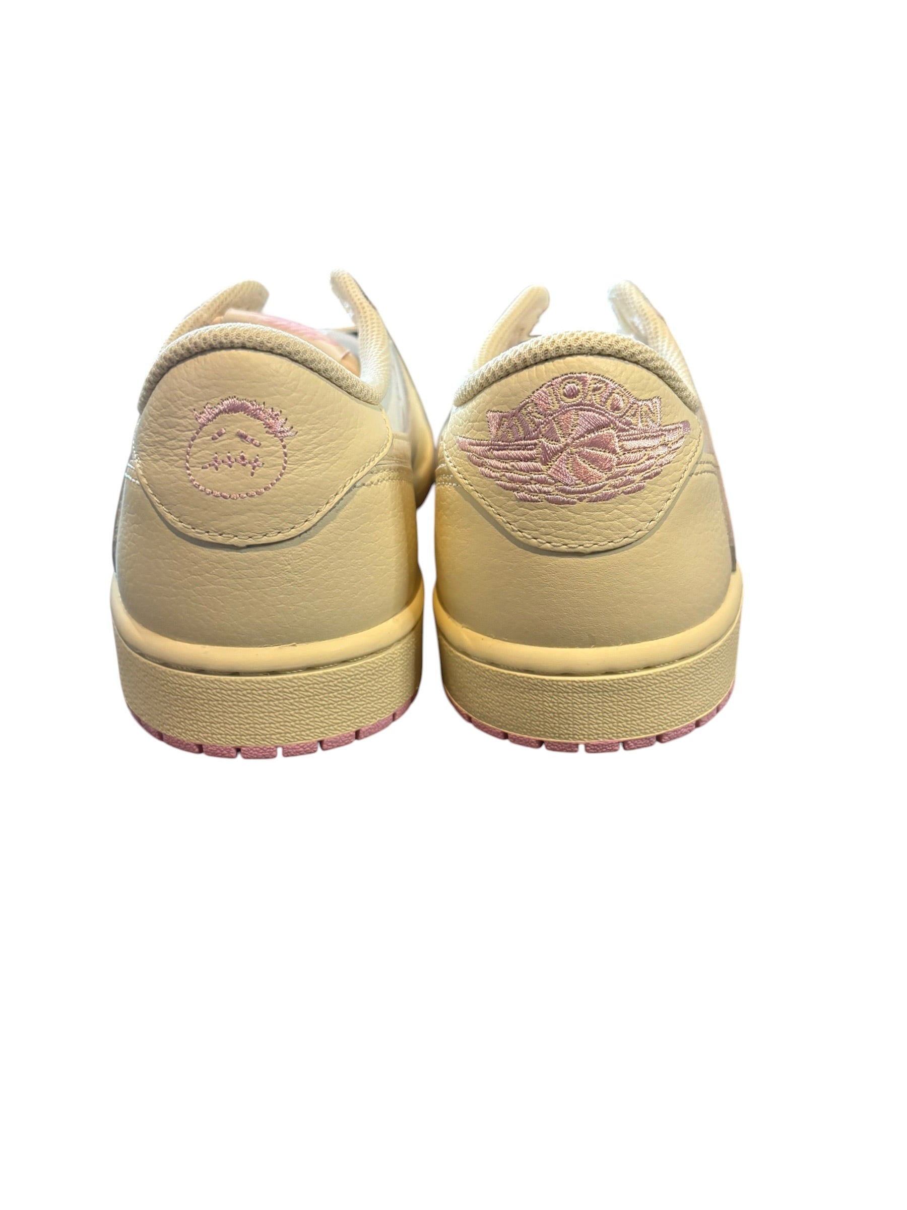 Jordan 1 Retro Low OG SP ‘Travis Scott Shy Pink’
